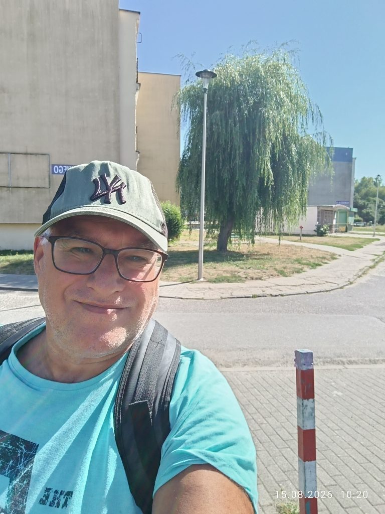 Latarnia na Ossowskiego w Kluczborku naprawiona